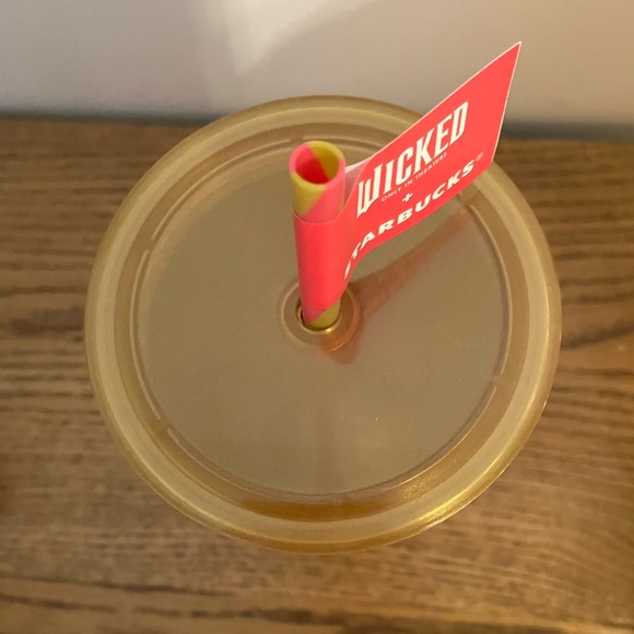 Wicked x Starbucks Pink Glitter Cold Cup 24oz - Picture 4 of 5